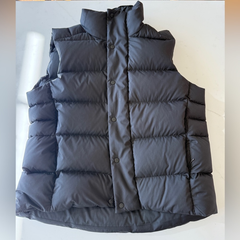 Lulu Lemon Men’s Wonderpuff Vest